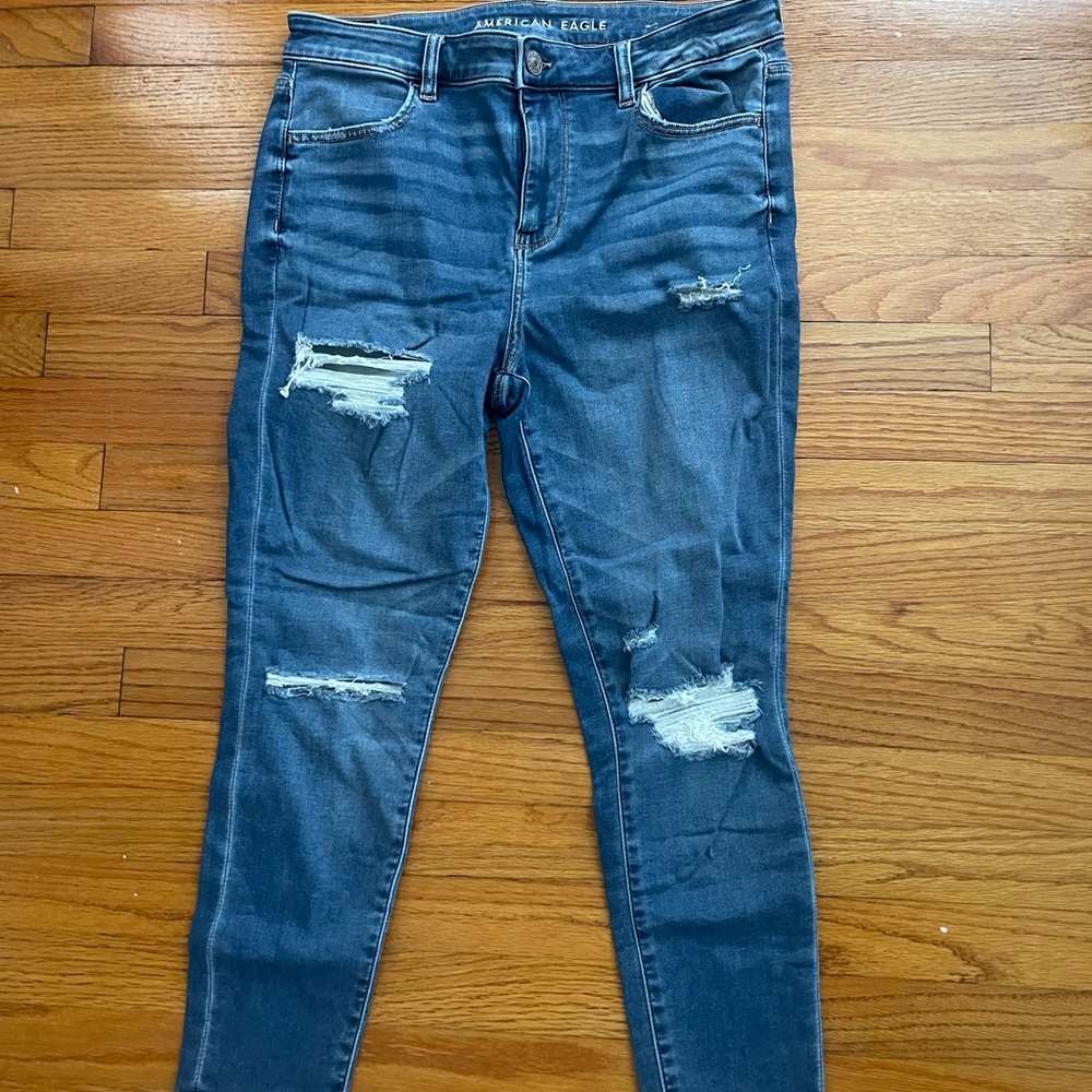 American Eagle Outfitters Distressed Skinny Jeans